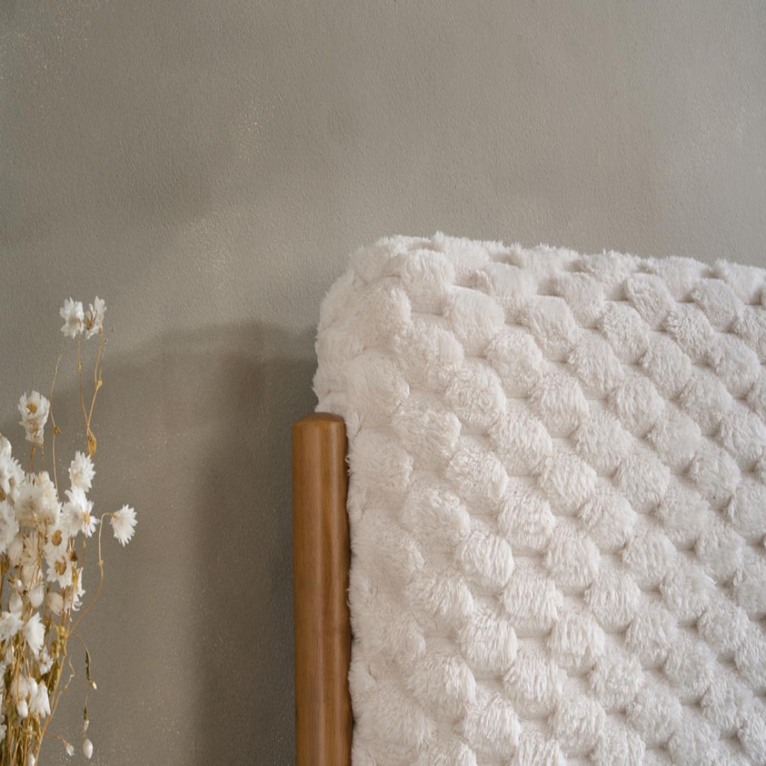 7112_furniture_Hatti Bed.jpg